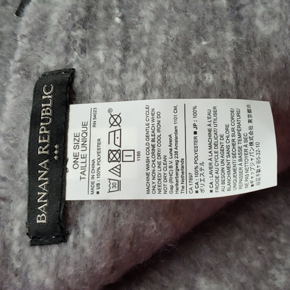 Banana Republic 50" x 60" Soft Blanket NWT Gray White - Picture 13 of 13